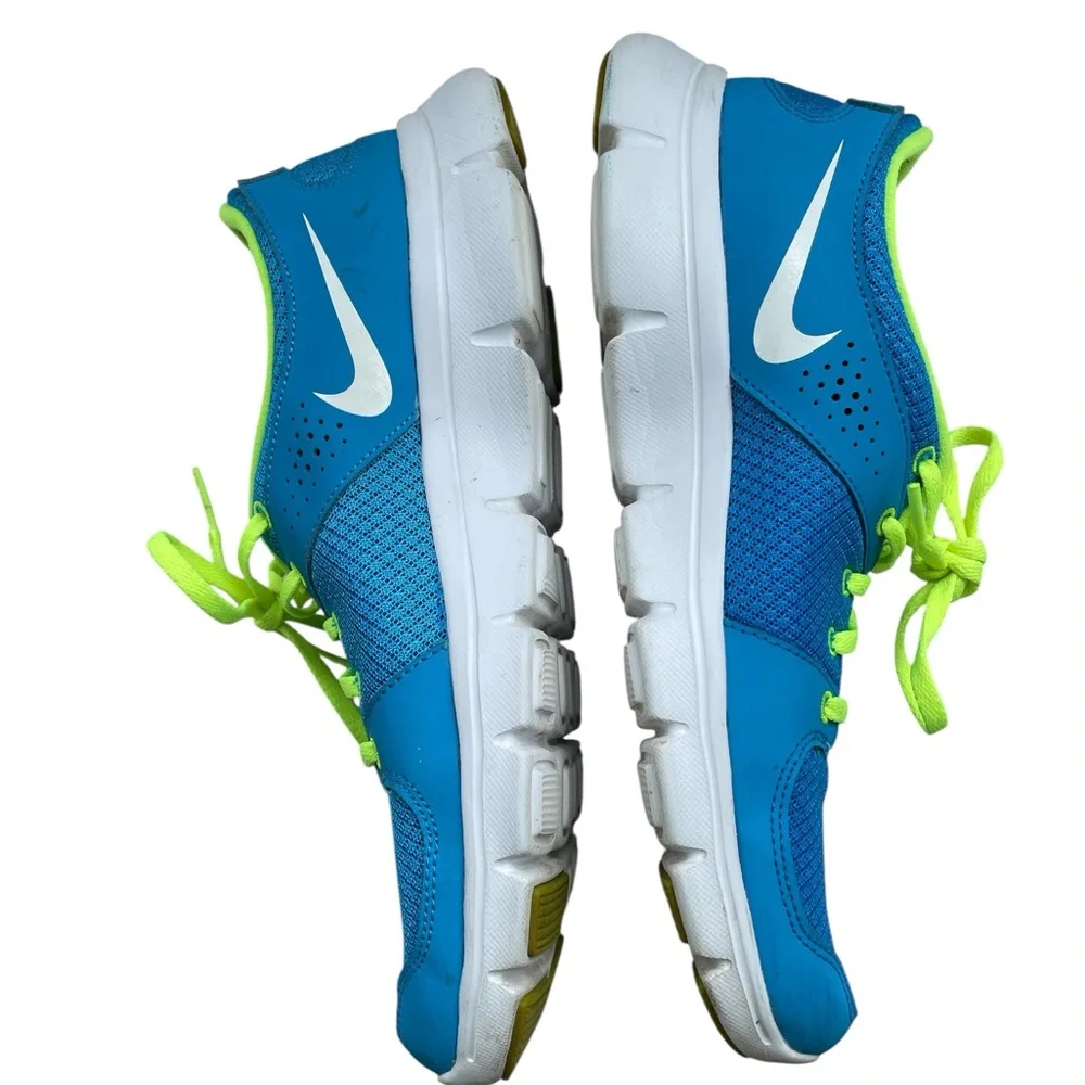Nike Flex Experience Women’s Run Sneakers‎ Blue with Reflective Swoosh size 10